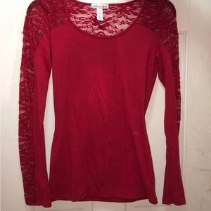 ❤️Ambiance Apparel RED long-sleeved tee w/ lace accent on neckline & down arms.
